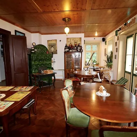 Chez Pierre Апартаменты *