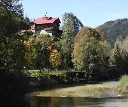 Chez Pierre Лунц-ам-Зе