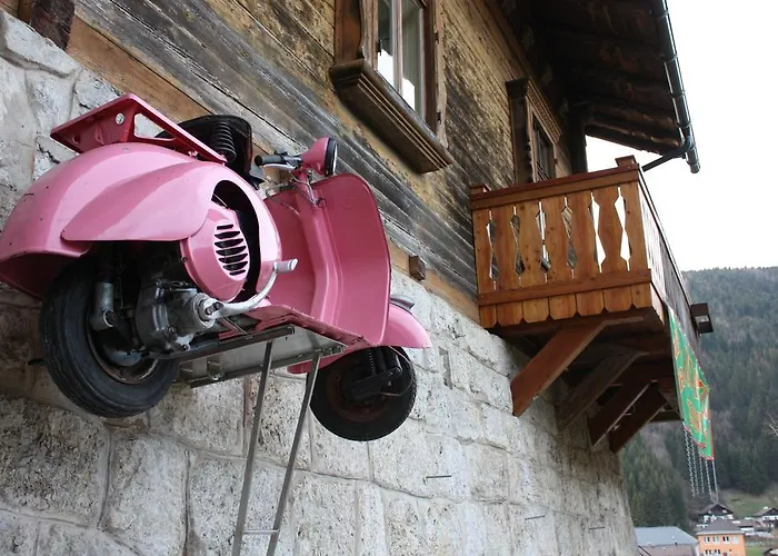 Chez Pierre * لونز أم سي