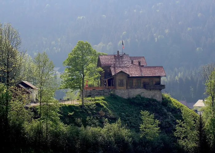 Chez Pierre Лунц-ам-Зе